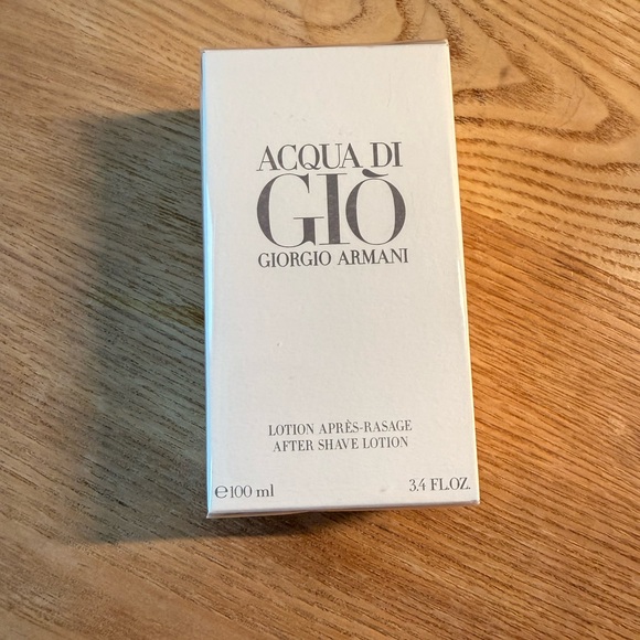Giorgio Armani After Shave Lotion in Cream Box - Picture 3 of 6
